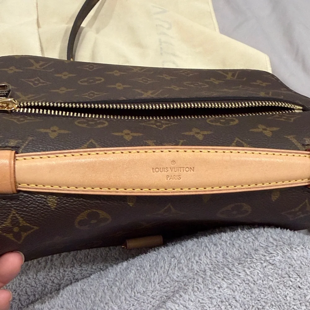 Louis Vuitton Monogram Pochette Métis Crossbody - Picture 7 of 8